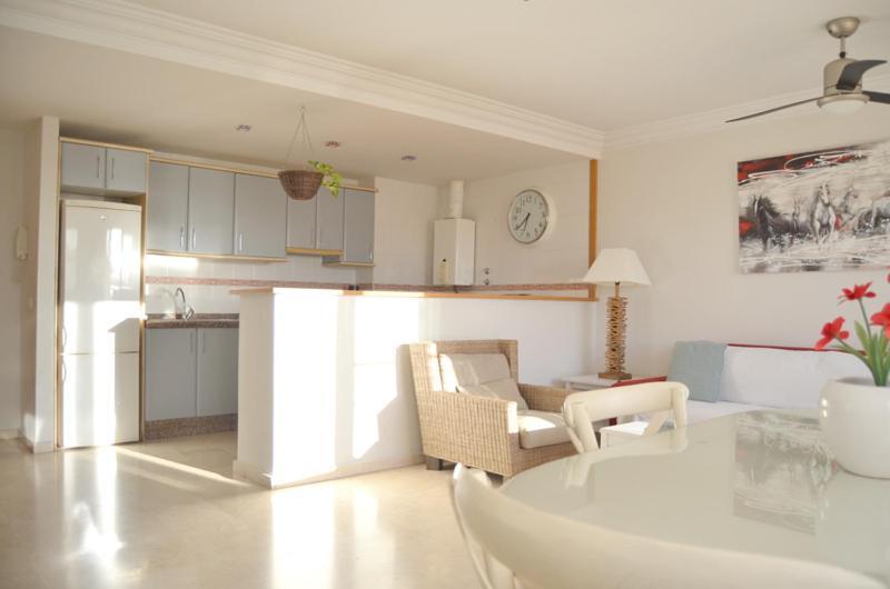 Apartmán Terrasol Baviera Golf Caleta De Velez Exteriér fotografie